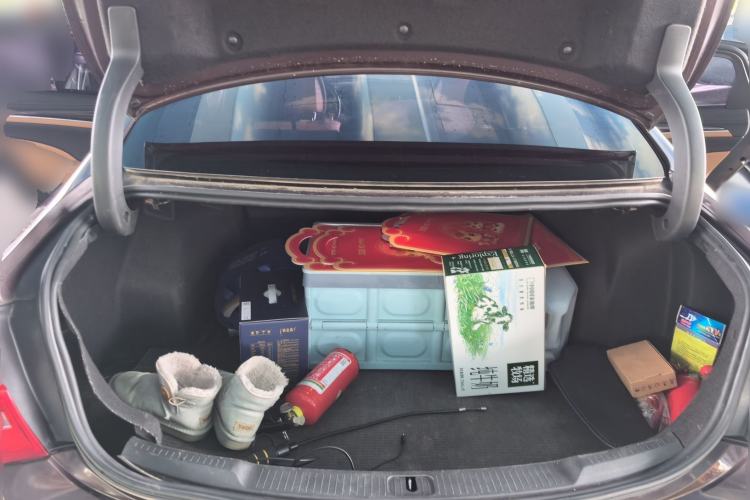Used Buick LaCrosse 2016 28T Luxury Version Trunk