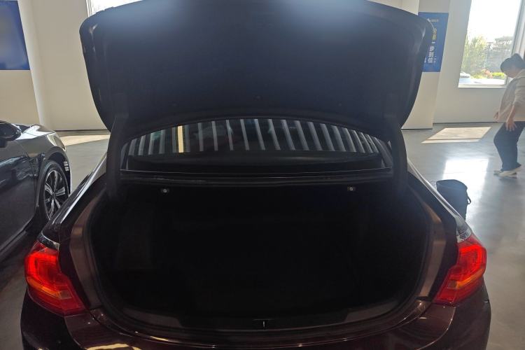 Used Buick LaCrosse 2016 Revised Version 28T Elite Edition Trunk