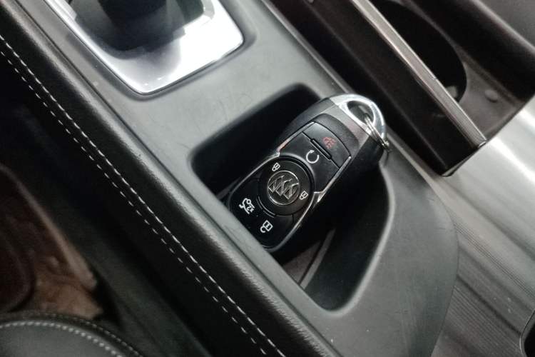 Used Buick LaCrosse 2016 Revised Version 28T Elite Edition Vehicle Key