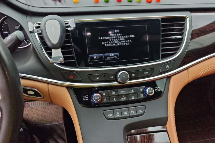 Used Buick LaCrosse 2016 20T Luxury Model Audio And AC Panel