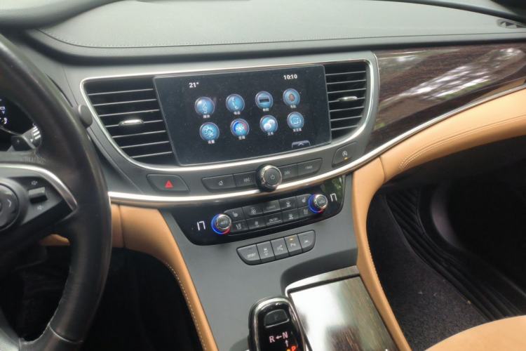 Used Buick LaCrosse 2016 20T Luxury Model Audio And AC Panel