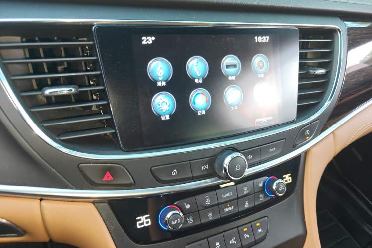 Used Buick LaCrosse 2016 28T Flagship Model Audio And AC Panel