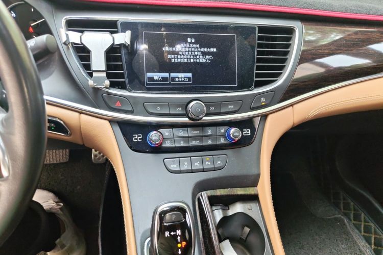 Used Buick LaCrosse 2016 20T Luxury Model Audio And AC Panel