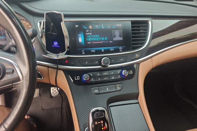 Used Buick LaCrosse 2016 20T Elite Edition Audio And AC Panel