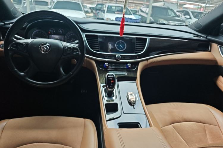 Used Buick LaCrosse 2016 20T Elite Edition Center Console