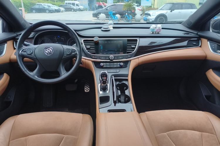 Used Buick LaCrosse 2016 20T Elite Edition Center Console