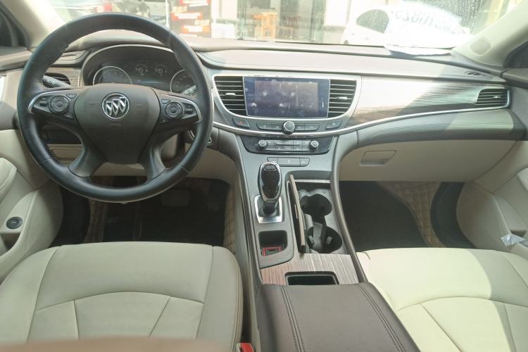 Used Buick LaCrosse 2016 Revised 20T Leading Edition Center Console