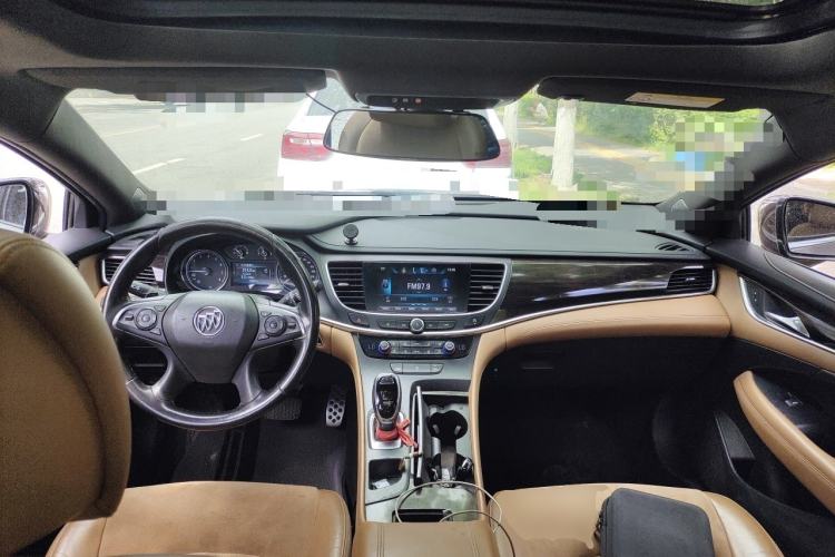 Used Buick LaCrosse 2016 20T Elite Edition Center Console