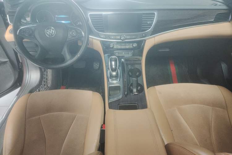 Used Buick LaCrosse 2016 20T Elite Edition Center Console