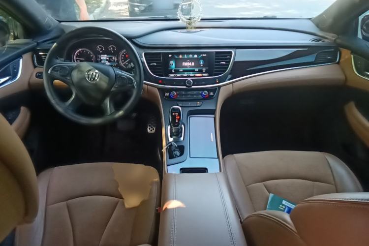 Used Buick LaCrosse 2016 20T Elite Edition Center Console