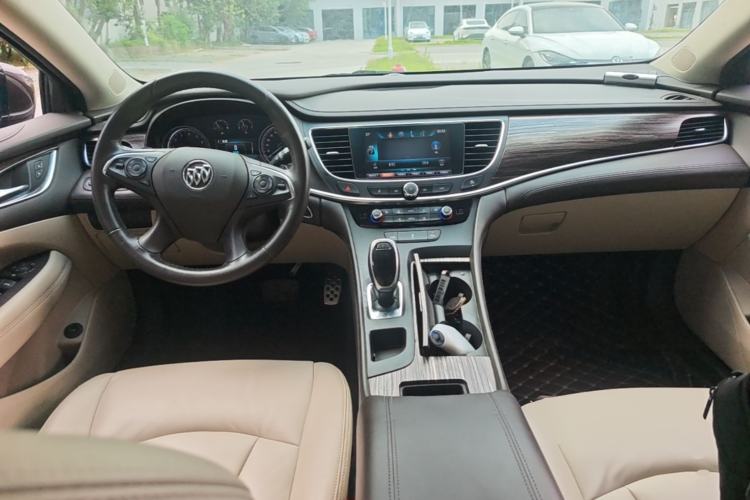 Used Buick LaCrosse 2016 Revised 20T Leading Edition Center Console
