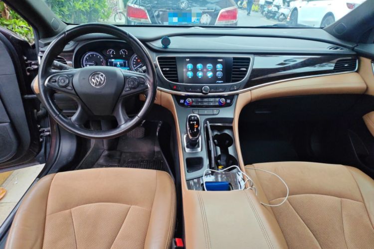 Used Buick LaCrosse 2016 20T Elite Edition Center Console