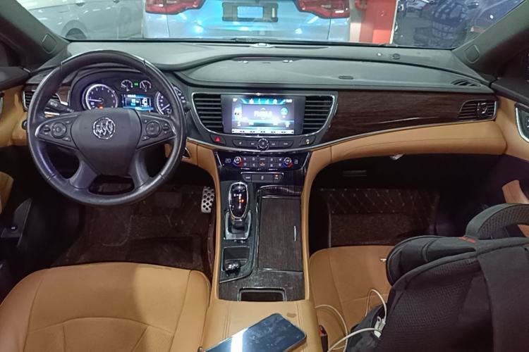 Used Buick LaCrosse 2016 20T Elite Edition Center Console