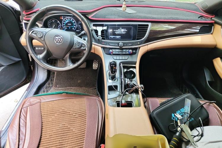 Used Buick LaCrosse 2016 20T Luxury Model Center Console