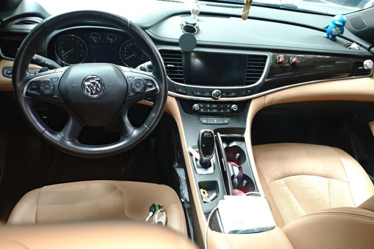 Used Buick LaCrosse 2016 20T Elite Edition Center Console