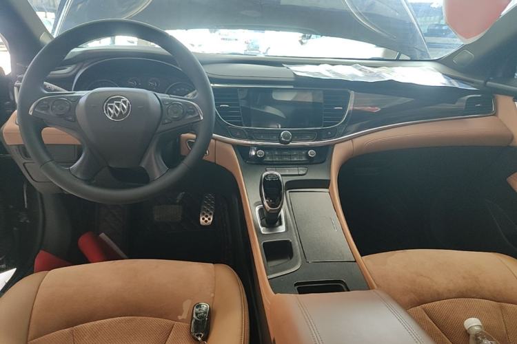 Used Buick LaCrosse 2016 20T Elite Edition Center Console
