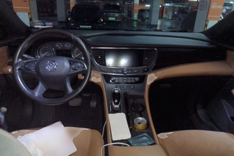 Used Buick LaCrosse 2016 20T Elite Edition Center Console