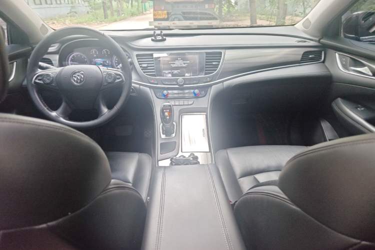 Used Buick LaCrosse 2016 Revised Version 28T Elite Edition Center Console