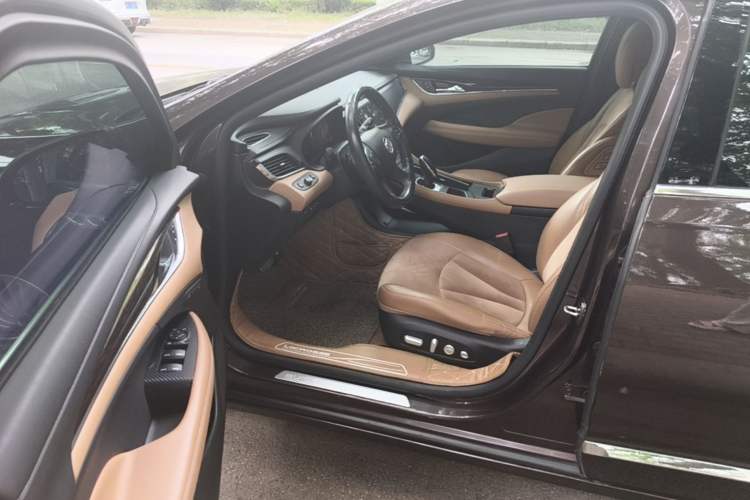 Used Buick LaCrosse 2016 20T Luxury Model Driver Seat