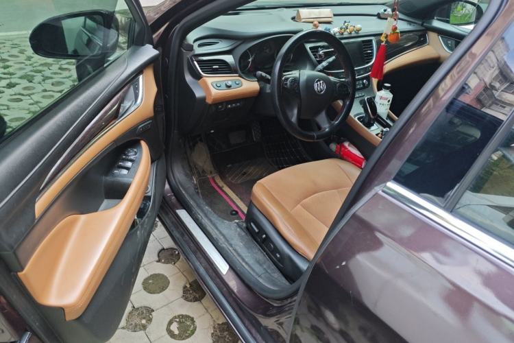 Used Buick LaCrosse 2016 20T Luxury Model Driver Seat