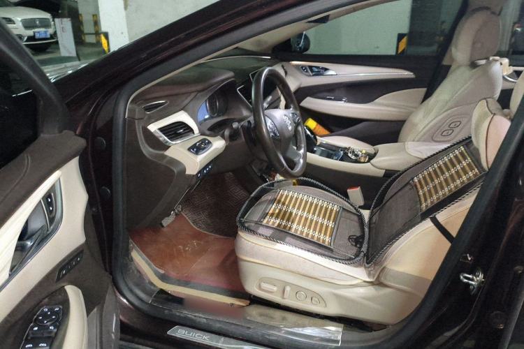 Used Buick LaCrosse 2016 30H Luxury Version Driver Seat