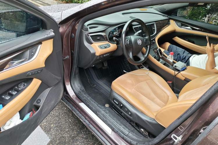 Used Buick LaCrosse 2016 20T Luxury Model Driver Seat
