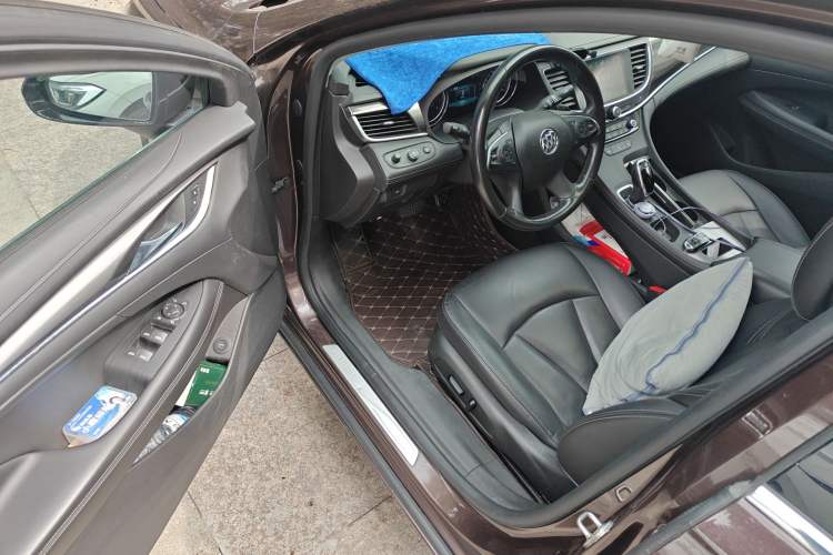 Used Buick LaCrosse 2016 20T Elite Edition Driver Seat