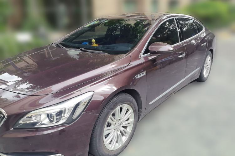 Używany Buick LaCrosse 2016 20T Luxury Model Guazi used car, China used car export, Used car for sale, Used cars, Cheapest cars for sale