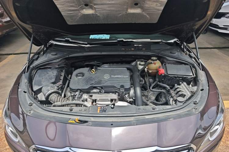 Used Buick LaCrosse 2016 20T Elite Edition Engine Bay