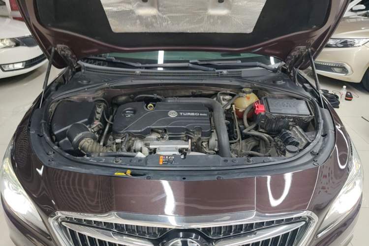 Used Buick LaCrosse 2016 20T Luxury Model Engine Bay