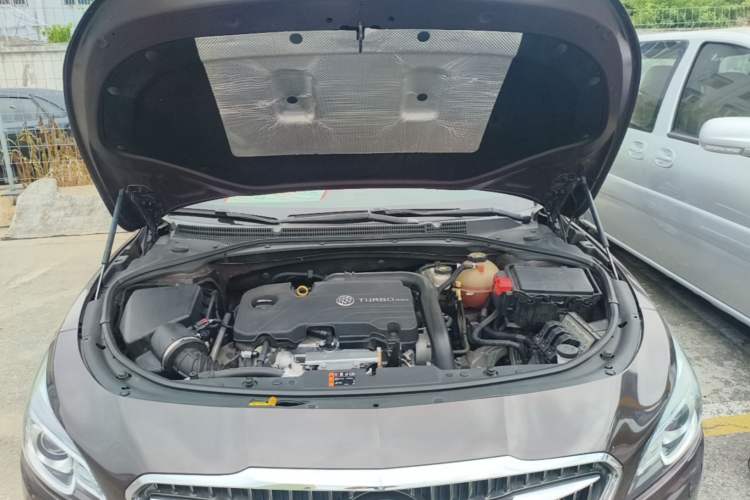 Used Buick LaCrosse 2016 20T Elite Edition Engine Bay