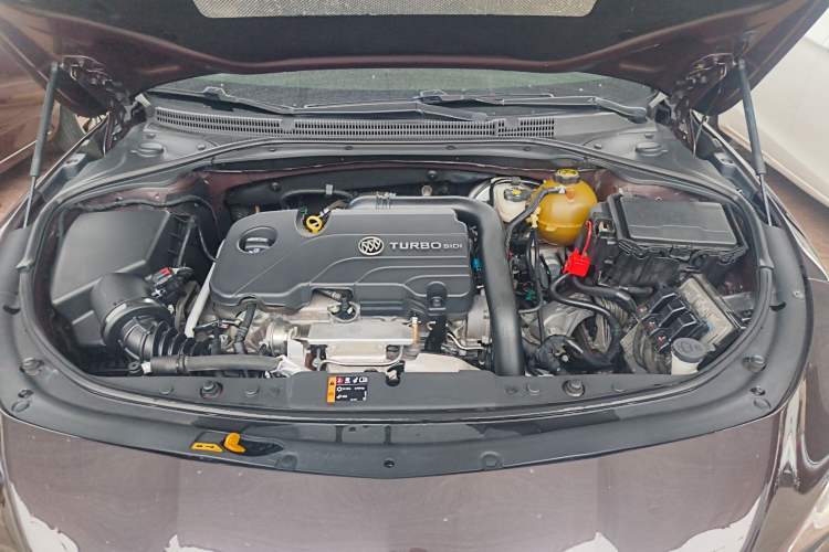Used Buick LaCrosse 2016 20T Elite Edition Engine Bay