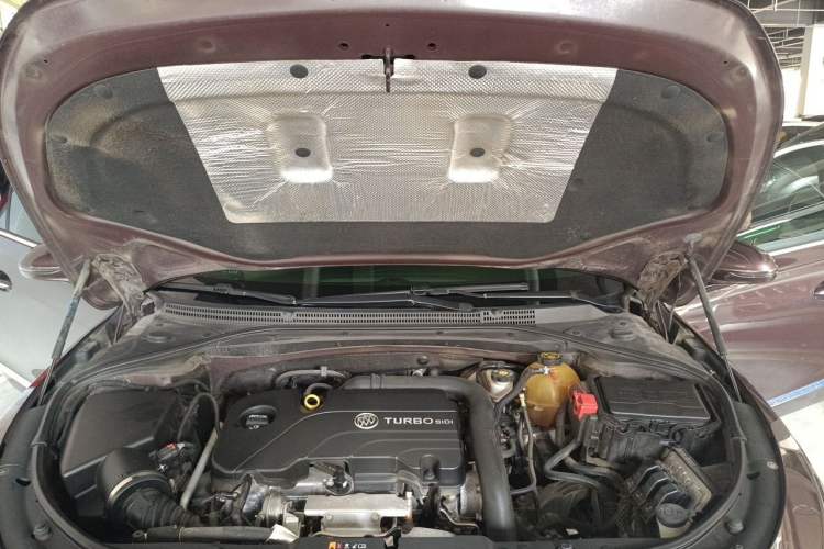Used Buick LaCrosse 2016 20T Elite Edition Engine Bay