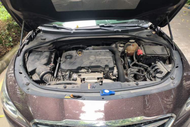 Used Buick LaCrosse 2016 20T Luxury Model Engine Bay