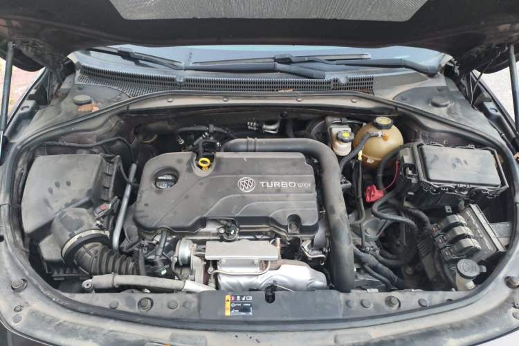 Used Buick LaCrosse 2016 20T Elite Edition Engine Bay