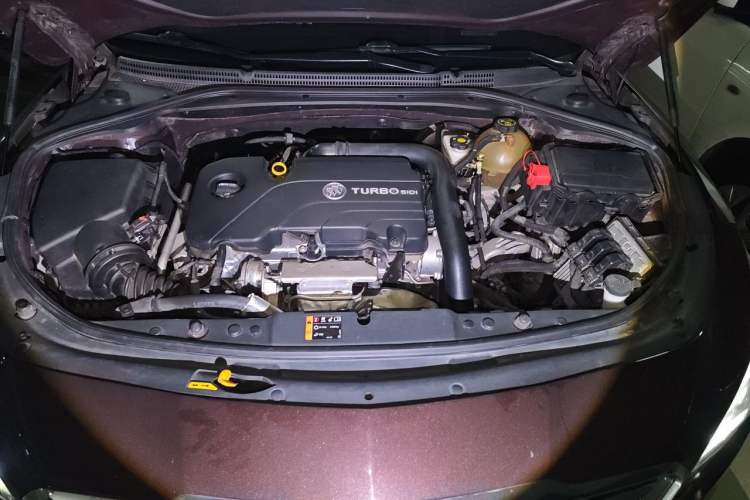 Used Buick LaCrosse 2016 20T Elite Edition Engine Bay