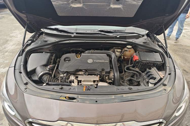 Used Buick LaCrosse 2016 20T Luxury Model Engine Bay