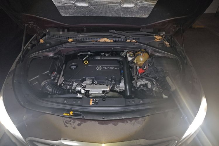 Used Buick LaCrosse 2016 20T Luxury Model Engine Bay