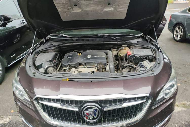 Used Buick LaCrosse 2016 20T Elite Edition Engine Bay