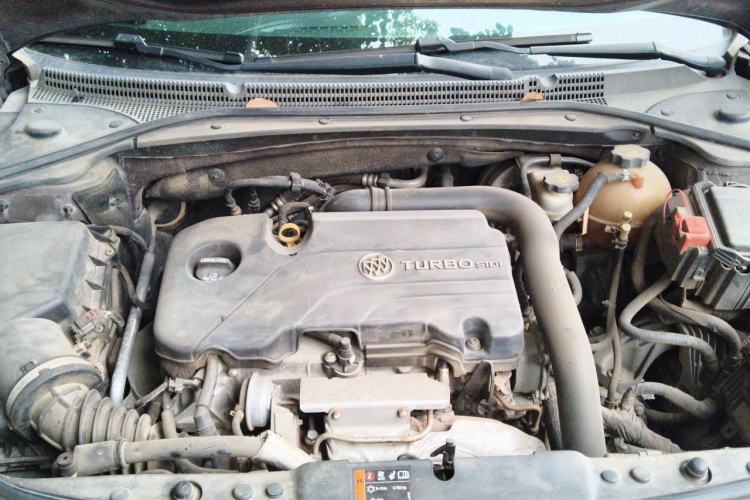 Used Buick LaCrosse 2016 20T Elite Edition Engine Bay