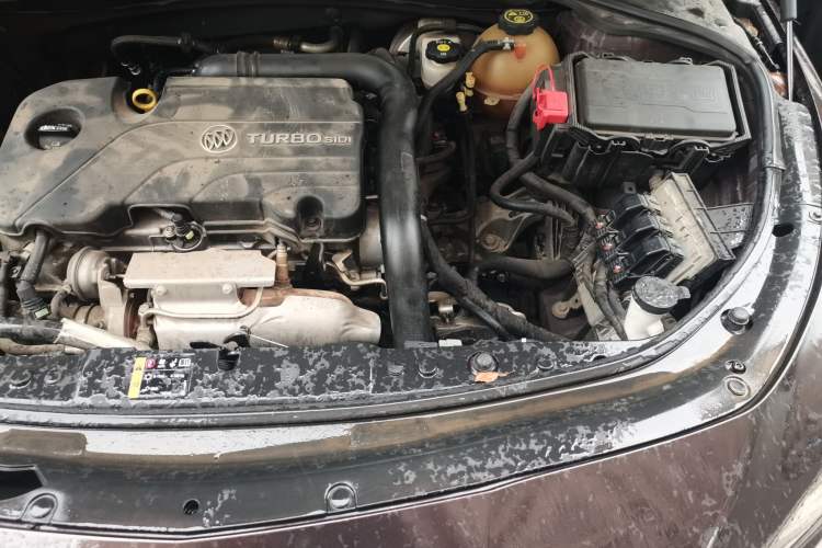 Used Buick LaCrosse 2016 20T Luxury Model Engine Bay Left