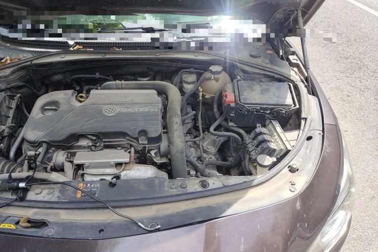 Used Buick LaCrosse 2016 20T Elite Edition Engine Bay Left