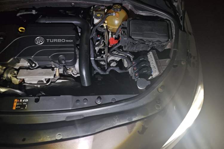 Used Buick LaCrosse 2016 20T Luxury Model Engine Bay Left