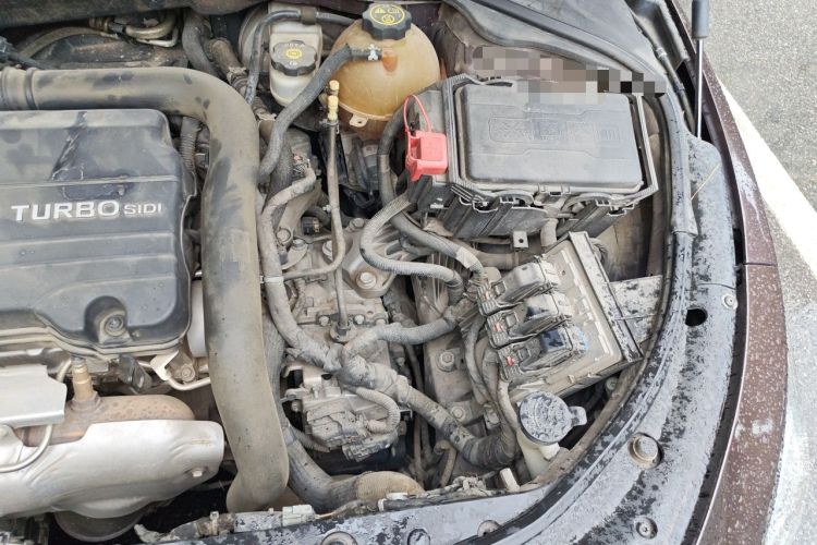 Used Buick LaCrosse 2016 20T Luxury Model Engine Bay Left