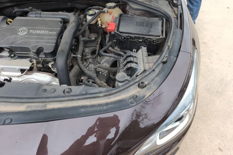 Used Buick LaCrosse 2016 20T Elite Edition Engine Bay Left