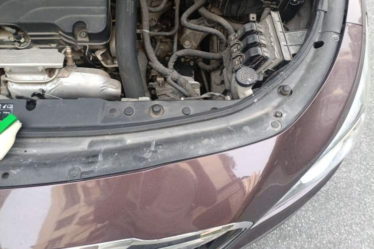Used Buick LaCrosse 2016 20T Luxury Model Engine Bay Left
