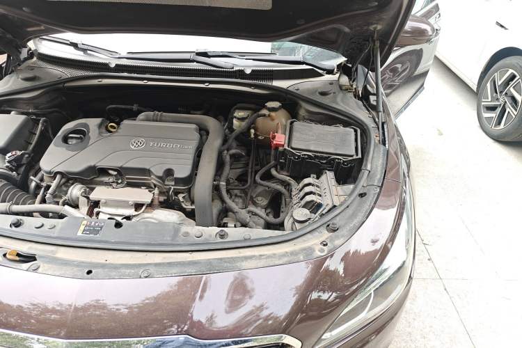Used Buick LaCrosse 2016 20T Elite Edition Engine Bay Left