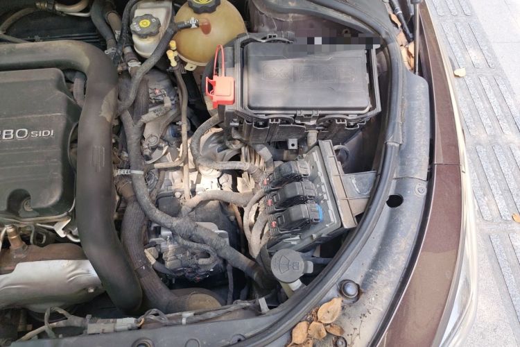 Used Buick LaCrosse 2016 20T Luxury Model Engine Bay Left