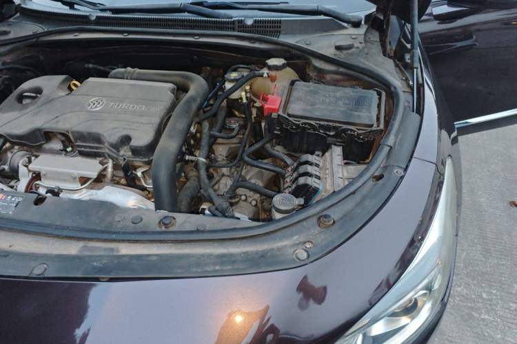 Used Buick LaCrosse 2016 20T Elite Edition Engine Bay Left