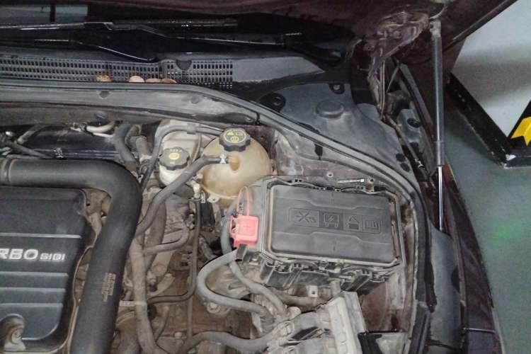Used Buick LaCrosse 2016 20T Elite Edition Engine Bay Left